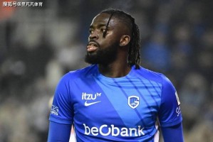 一日英超动向:斯洛特想二换一又整活?曼联转换思路购买低价射手 一日英超动向:斯洛特想二换一又整活?曼联转换思路购买低价射手