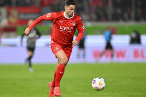 德甲：海登海姆主场低迷，波鸿客场乏力，谁赢保级先机？