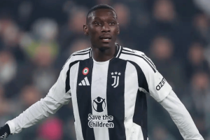 米兰体育热议穆阿尼转会大戏上演:巴黎要价过高,尤文深思熟虑 米兰体育热议穆阿尼转会大戏上演:巴黎要价过高,尤文深思熟虑