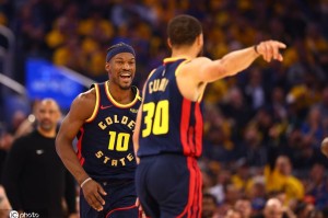 巴特勒复出之夜再立奇功 火箭最后一口气究竟差在哪? 巴特勒复出之夜再立奇功 火箭最后一口气究竟差在哪?