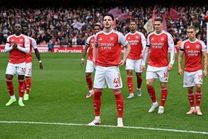 5-0，3-2！阿森纳太强了，压制切尔西，联赛杯186亿对决，剑指4冠王