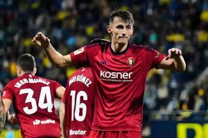 西甲焦点战:贝蒂斯主场强攻争席,奥萨苏纳客场死守抢分 西甲焦点战:贝蒂斯主场强攻争席,奥萨苏纳客场死守抢分