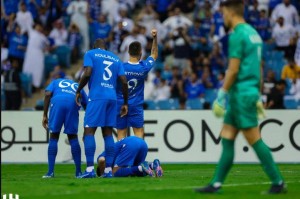 足坛悲喜一夜！罗马1-2倒下，连续19轮不败终结，C罗缺席4大皆空