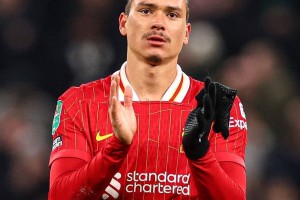 那不勒斯锁定努涅斯为2025赛季锋线头号目标,全力推进球员转会谈判 那不勒斯锁定努涅斯为2025赛季锋线头号目标,全力推进球员转会谈判