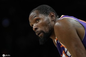 火箭考虑常规赛给杜兰特减负 可能不打背靠背 火箭考虑常规赛给杜兰特减负 可能不打背靠背