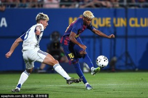 拉什福德西甲首秀:69分钟替补出场,展现新星潜力! 拉什福德西甲首秀:69分钟替补出场,展现新星潜力!