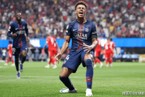 2人被红牌罚下!新科欧冠冠军2-0,杀进世俱杯四强,还送拜仁出局 2人被红牌罚下!新科欧冠冠军2-0,杀进世俱杯四强,还送拜仁出局