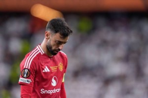 红魔超市开张!曝曼联愿听取所有球员报价,队长太子钱到位就能卖 红魔超市开张!曝曼联愿听取所有球员报价,队长太子钱到位就能卖