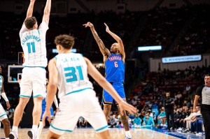 季前赛-威金斯23+6三球11分 雷霆主力缺阵大胜黄蜂