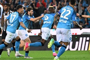 意甲焦点战:那不勒斯VS科莫——实力差距下的胜负天平与比分推演 意甲焦点战:那不勒斯VS科莫——实力差距下的胜负天平与比分推演