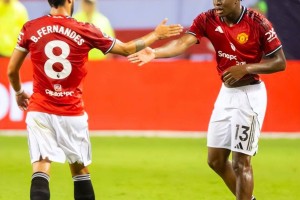 4-1！两连胜 8.2亿豪门笑傲英超内战 20岁小将转型后传射闪耀全场