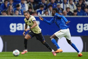 巴萨胜利阴云密布!拉菲尼亚受伤,欧冠前景蒙上阴影 巴萨胜利阴云密布!拉菲尼亚受伤,欧冠前景蒙上阴影