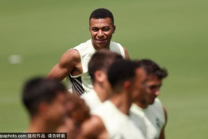 世俱杯半决赛：皇马能否助力17岁新星夺金球奖？