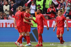 双喜临门，凯恩生涯首冠，拜仁第34座德甲将至