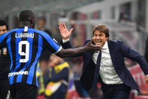 国米强势,那不勒斯狂输!意甲两面天差地别的欧冠战绩 国米强势,那不勒斯狂输!意甲两面天差地别的欧冠战绩