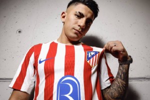 西甲第3杀疯!1个月砸1.2亿欧签下6人 55岁匪帅打造铁血阿根廷帮 西甲第3杀疯!1个月砸1.2亿欧签下6人 55岁匪帅打造铁血阿根廷帮