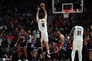 季前赛-杨瀚森16+4+3帽拉文19分 开拓者险胜国王