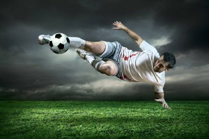 法甲巴黎圣日耳曼续约姆巴佩：合同延长至2028年，重塑欧洲足坛格局