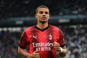 意甲转会纵横：阿莱格里欲签硬朗中锋，国米盯上帕尔马新星