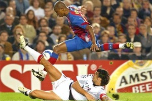 【资料】AC米兰2004-2005赛季欧冠小组赛记录，力压巴萨，F组头名出线