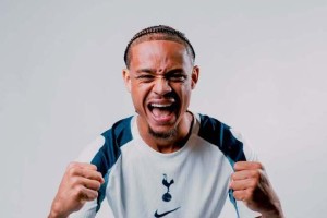 截胡切尔西！热刺官宣签下哈维-西蒙斯 转会费6000万欧