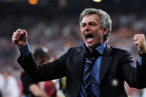 1个借口引爆争议！费内巴切解雇穆帅真相曝光，球迷震怒