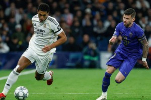 欧冠之路充满挑战，本菲卡晋级难度较大，皇家马德里客场表现稳居西甲榜首