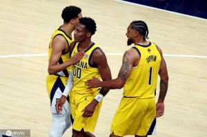 G3半场:步行者替补得分30-11 麦康奈尔堪称凡人之光 G3半场:步行者替补得分30-11 麦康奈尔堪称凡人之光