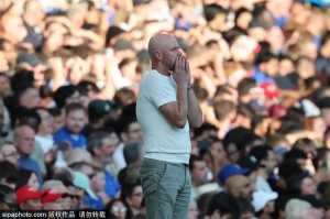 滕哈格真的“吃回扣”了?德甲最速下课到底冤不冤? 滕哈格真的“吃回扣”了?德甲最速下课到底冤不冤?