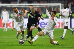 德甲激战!法兰克福主场迎不来梅,谁能打破积分僵局? 德甲激战!法兰克福主场迎不来梅,谁能打破积分僵局?