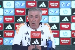 安切洛蒂：看了欧冠半决赛，巴萨差一点就晋级决赛，祝贺国米巴黎