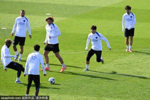 法甲焦点战:巴黎FC对决洛里昂,升班马的生死较量 法甲焦点战:巴黎FC对决洛里昂,升班马的生死较量