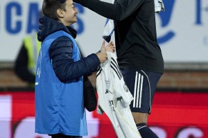 西甲皇家马德里VS塞维利亚：皇马能否在主场碾压对手？比分预测与足球分析