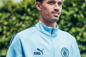 今天是赖因德斯27岁生日，曼城祝福：生日快乐，盼尽快主场见到你