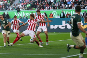 德甲神战!91分扳平99分反超,104分再平,狼堡3-3科隆 德甲神战!91分扳平99分反超,104分再平,狼堡3-3科隆