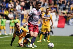 法甲前瞻：尼斯 VS 欧塞尔，谁能抢占先机？