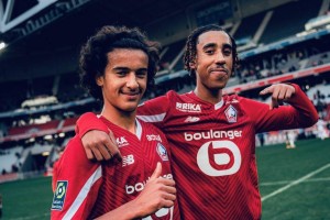 曝曼联欲签18岁法甲沃顿,为约罗前队友标价4000万!300万买瑞典小妖被否决 曝曼联欲签18岁法甲沃顿,为约罗前队友标价4000万!300万买瑞典小妖被否决