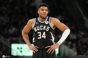 约基奇伤缺字母哥空砍22+13+7 掘金客场险胜雄鹿