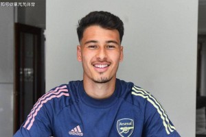 放弃日本球员，拜仁寻找边锋认可阿森纳年轻人？24岁的他值多少
