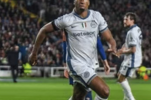 欧冠半决赛首回合战报，所有比赛结果揭晓，最新积分榜一览！