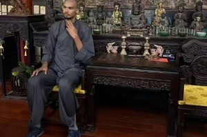 文班亚马“剃度出家” 目前正在少林寺闭关修行