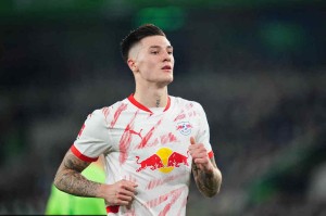 什么操作？！曝拜仁有意签德甲神锋 让凯恩改打10号位