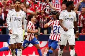 皇马11小时飞抵阿拉木图 出征欧冠备战