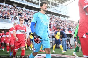 曼联锁定比利时门神拉曼斯,奥纳纳地位无忧但替补悬了? 曼联锁定比利时门神拉曼斯,奥纳纳地位无忧但替补悬了?