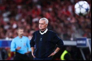 3次失业后,穆帅深夜发声:只想回英格兰,但真有人敢用他吗? 3次失业后,穆帅深夜发声:只想回英格兰,但真有人敢用他吗?