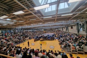 樊振东德甲首秀，两连败！2500名观众涌入，对手：他需要时间