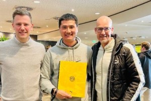 喜讯！德甲名帅成功加盟山东队，鲁能球迷热烈欢迎