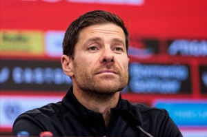 皇马换帅倒计时,阿隆索拒绝拜仁利物浦,只为接伯纳乌的电话 皇马换帅倒计时,阿隆索拒绝拜仁利物浦,只为接伯纳乌的电话