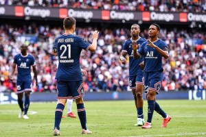 法甲焦点战:大巴黎主场碾压争冠,欧塞尔残阵死守保级 法甲焦点战:大巴黎主场碾压争冠,欧塞尔残阵死守保级