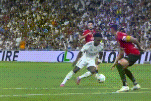 一场2-1！让巴萨有压力了：皇马主场逆转+赛季3连胜，西甲领跑